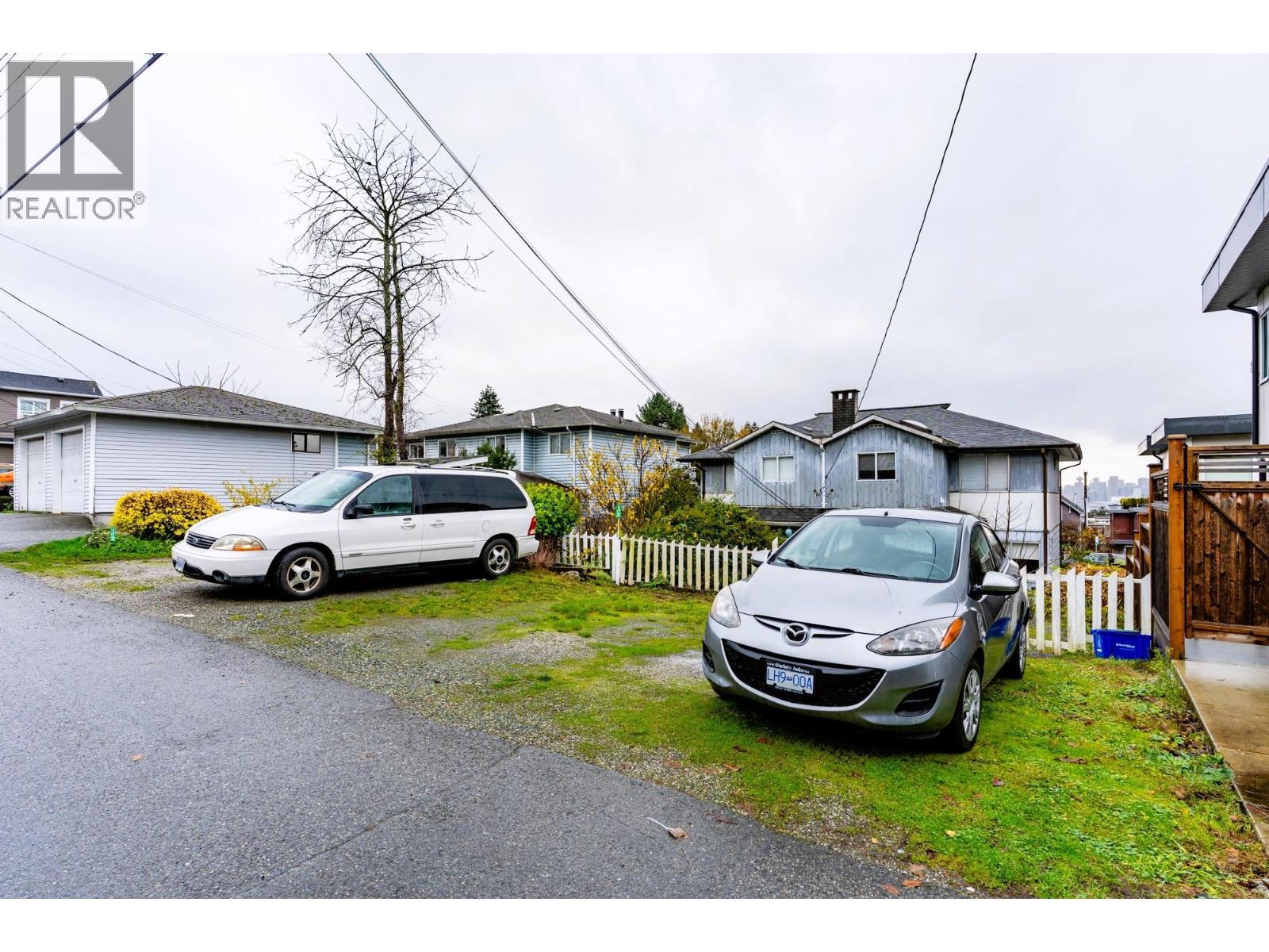 226-228 W 5th Street, North Vancouver, British Columbia  V7M 1K1 - Photo 7 - R3070180