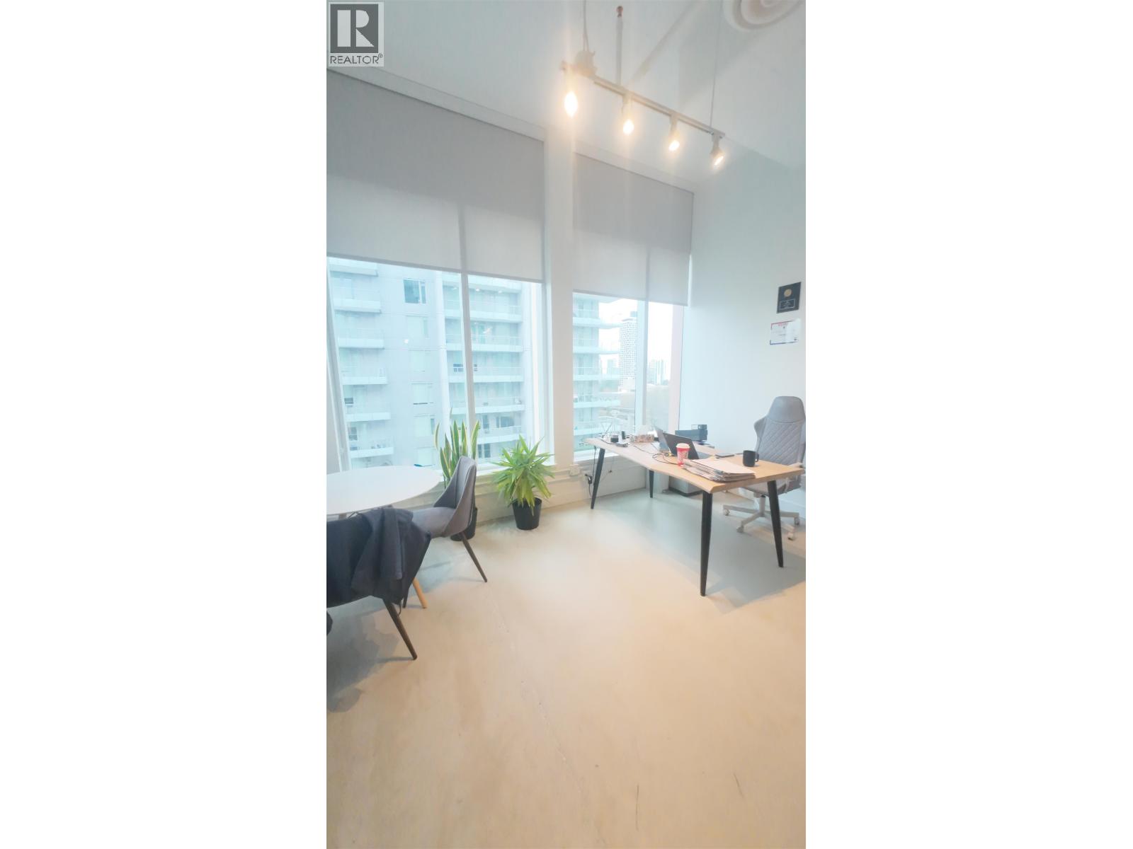 631 6378 Silver Avenue, Burnaby, British Columbia  V5H 0J2 - Photo 2 - C8074102