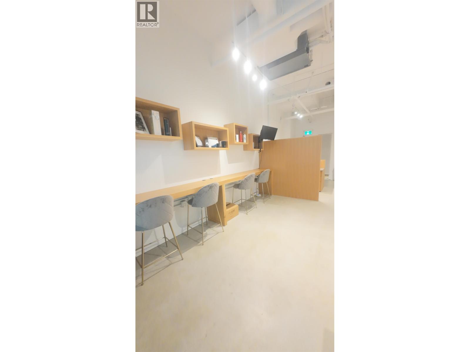 631 6378 Silver Avenue, Burnaby, British Columbia  V5H 0J2 - Photo 4 - C8074102