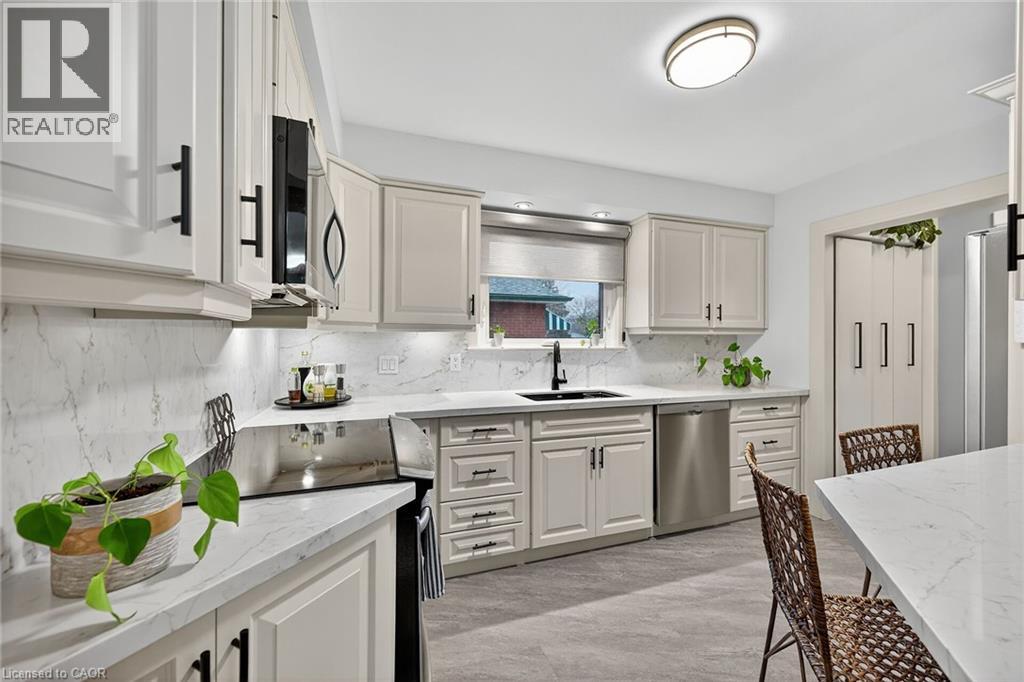 72 Viceroy Court, Hamilton, Ontario  L9A 3Y4 - Photo 12 - 40790725