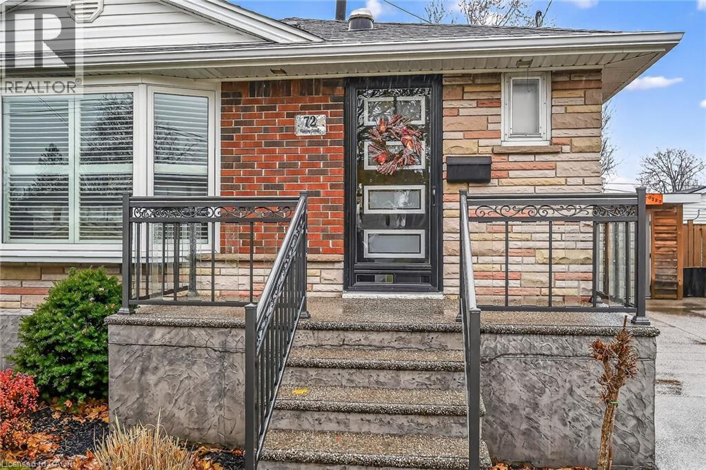 72 Viceroy Court, Hamilton, Ontario  L9A 3Y4 - Photo 2 - 40790725