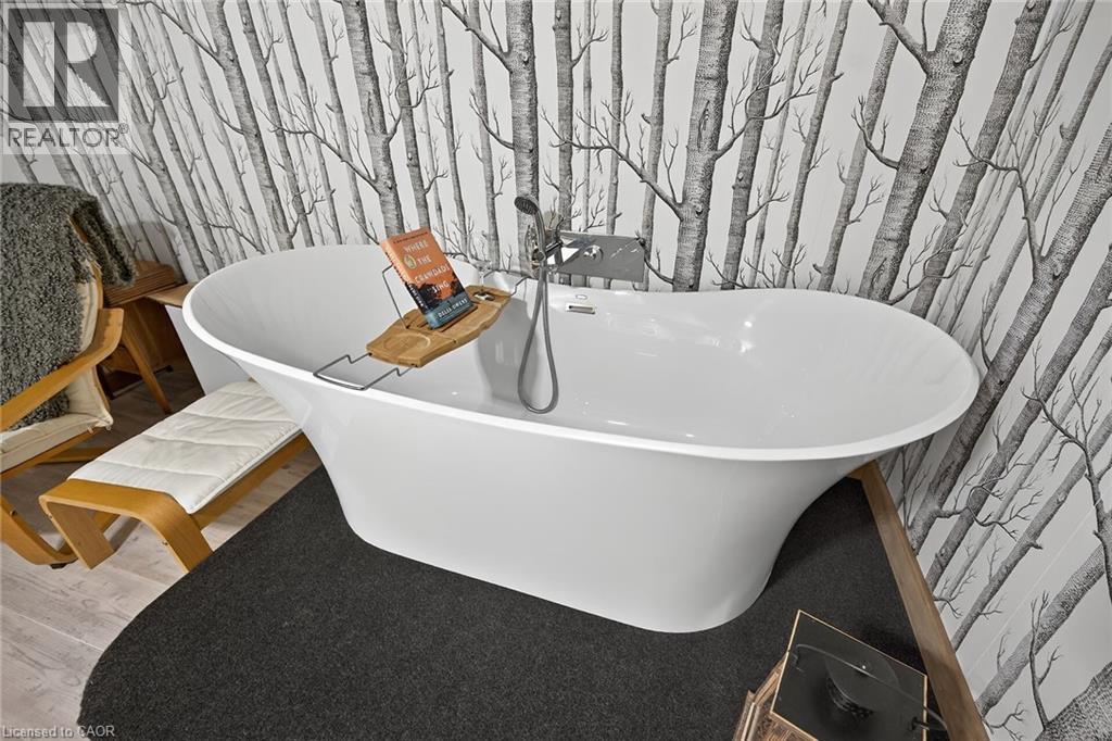 72 Viceroy Court, Hamilton, Ontario  L9A 3Y4 - Photo 37 - 40790725