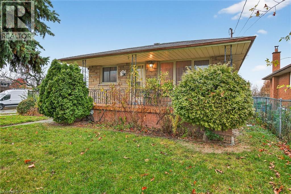 255 Highway 8, Hamilton, Ontario L8G 1E4 - Photo 2 - 40790706