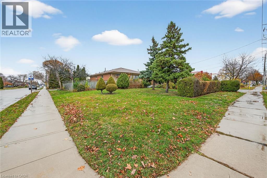 255 Highway 8, Hamilton, Ontario L8G 1E4 - Photo 3 - 40790706