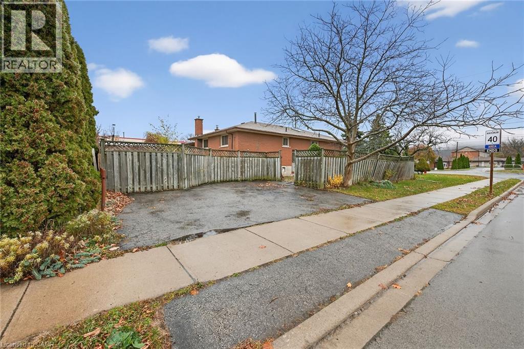 255 Highway 8, Hamilton, Ontario L8G 1E4 - Photo 46 - 40790706