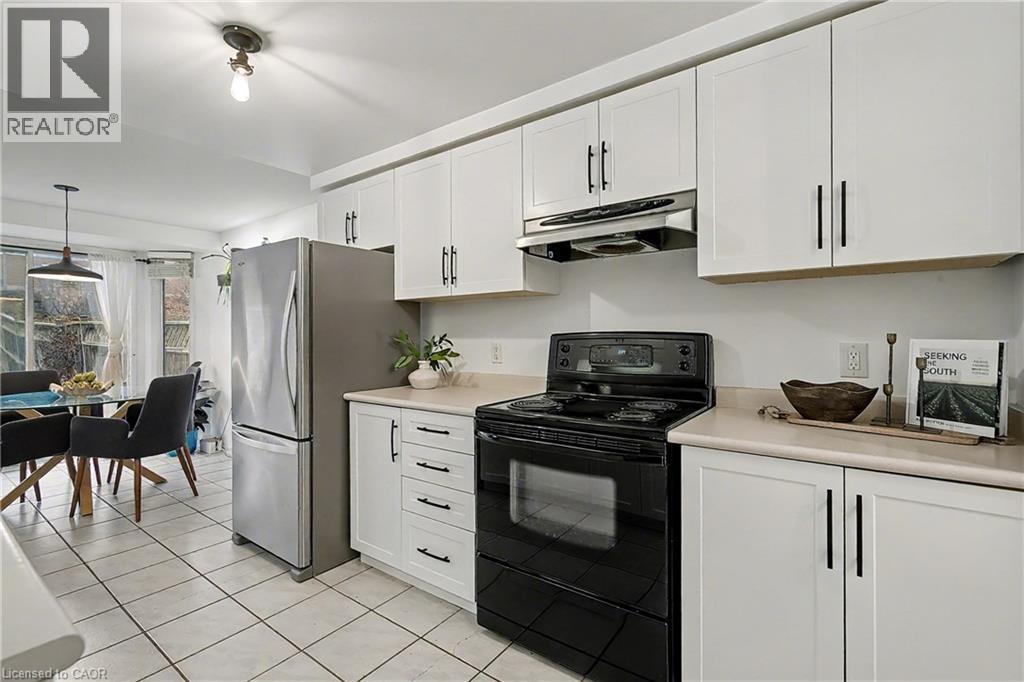 38 Catalina Court, Kitchener, Ontario  N2M 5L9 - Photo 12 - 40790209