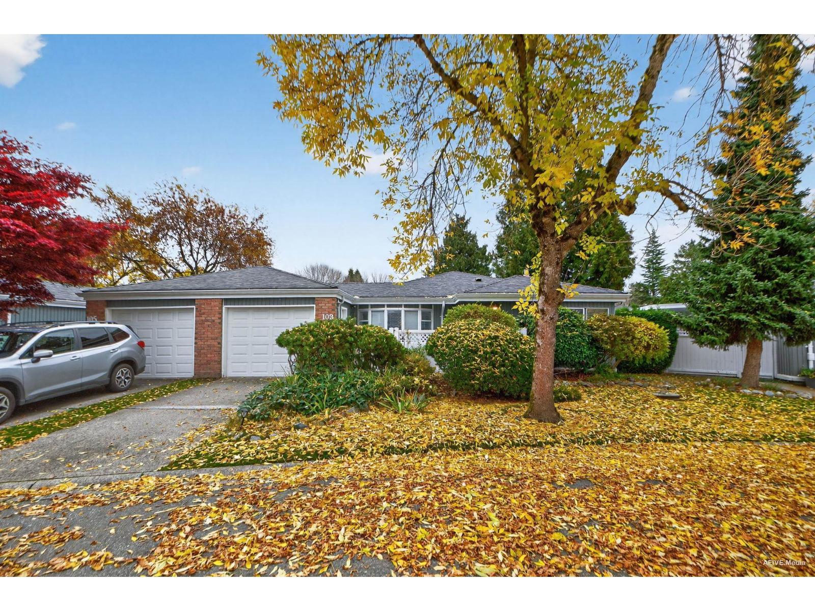 103 14271 18a Avenue, White Rock, British Columbia  V4A 7N8 - Photo 1 - R3069756