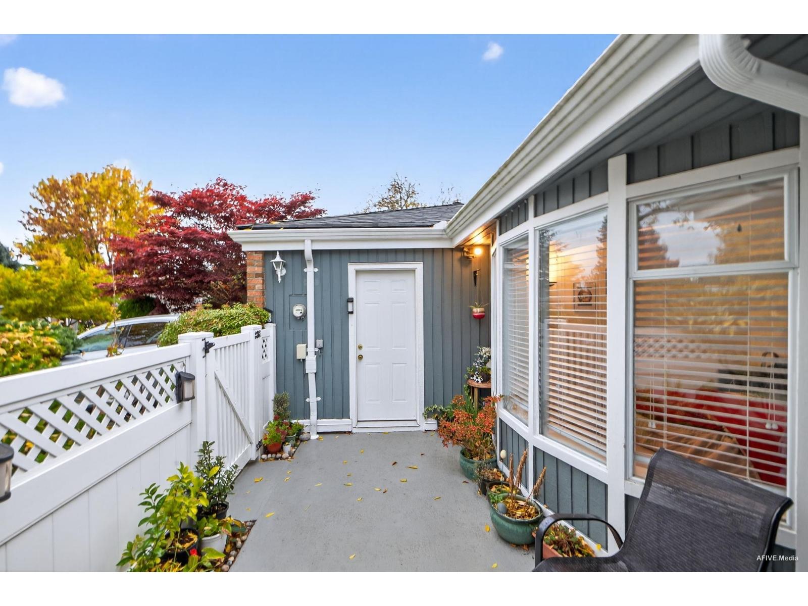 103 14271 18a Avenue, White Rock, British Columbia  V4A 7N8 - Photo 4 - R3069756