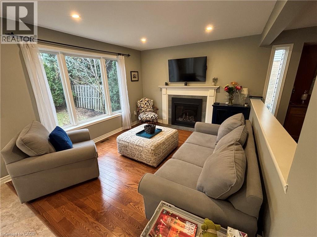 111 Duncairn Crescent, Hamilton, Ontario  L9C 6E9 - Photo 15 - 40790633