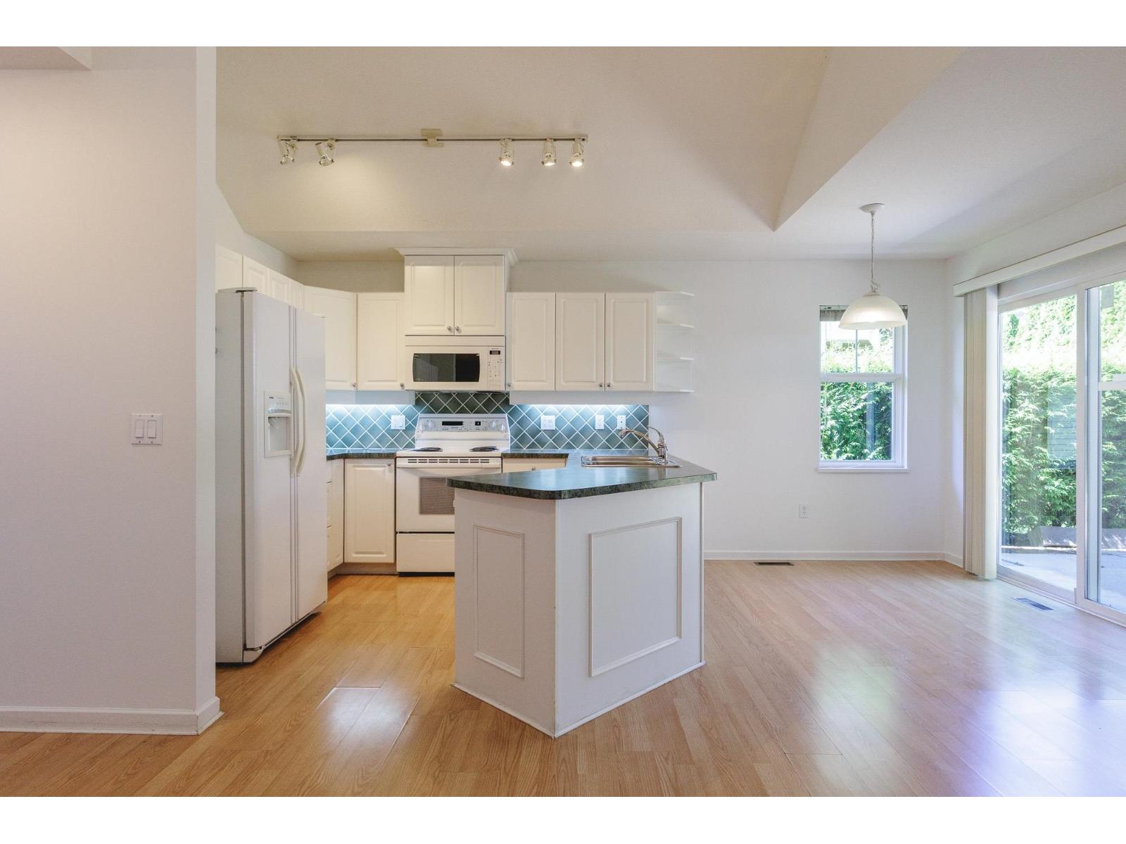 31 14877 33 Avenue, Surrey, British Columbia  V4P 3A3 - Photo 10 - R3070211