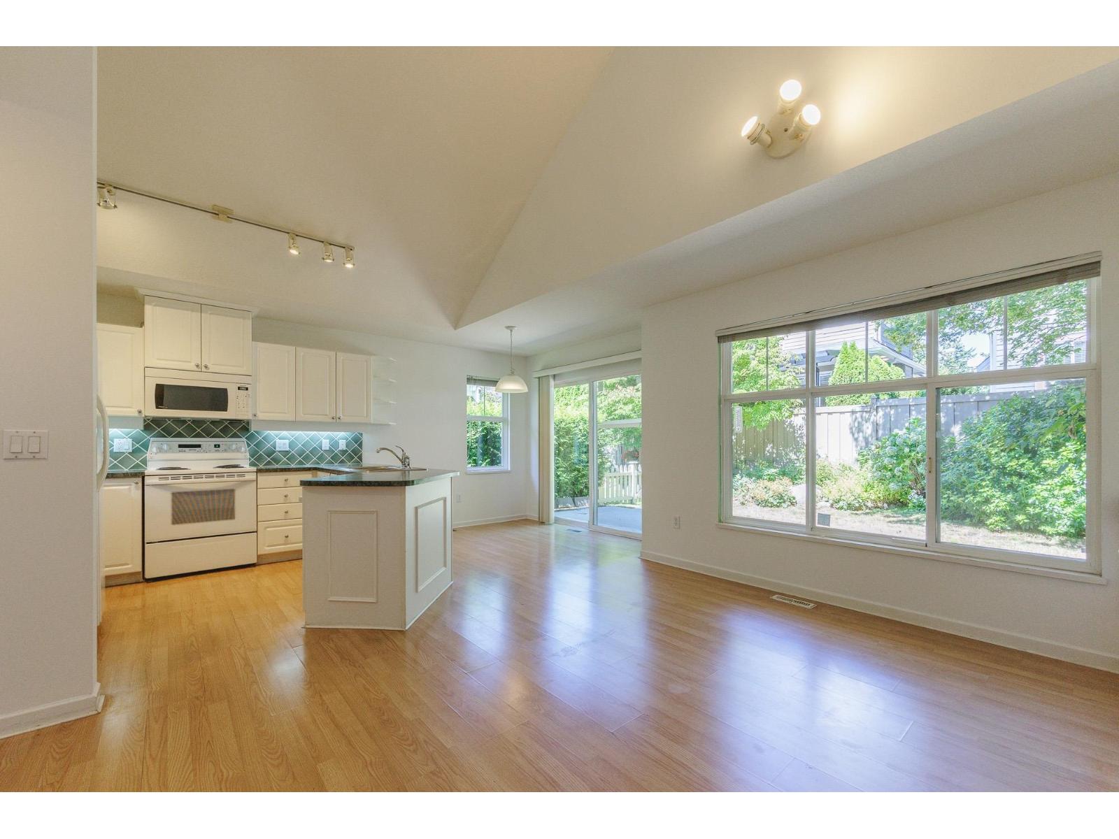 31 14877 33 Avenue, Surrey, British Columbia  V4P 3A3 - Photo 9 - R3070211