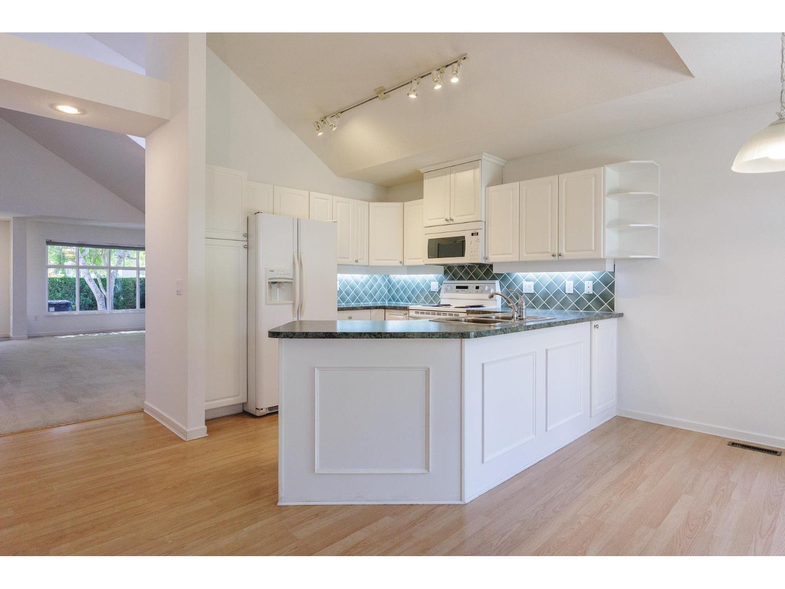 31 14877 33 Avenue, Surrey, British Columbia  V4P 3A3 - Photo 11 - R3070211