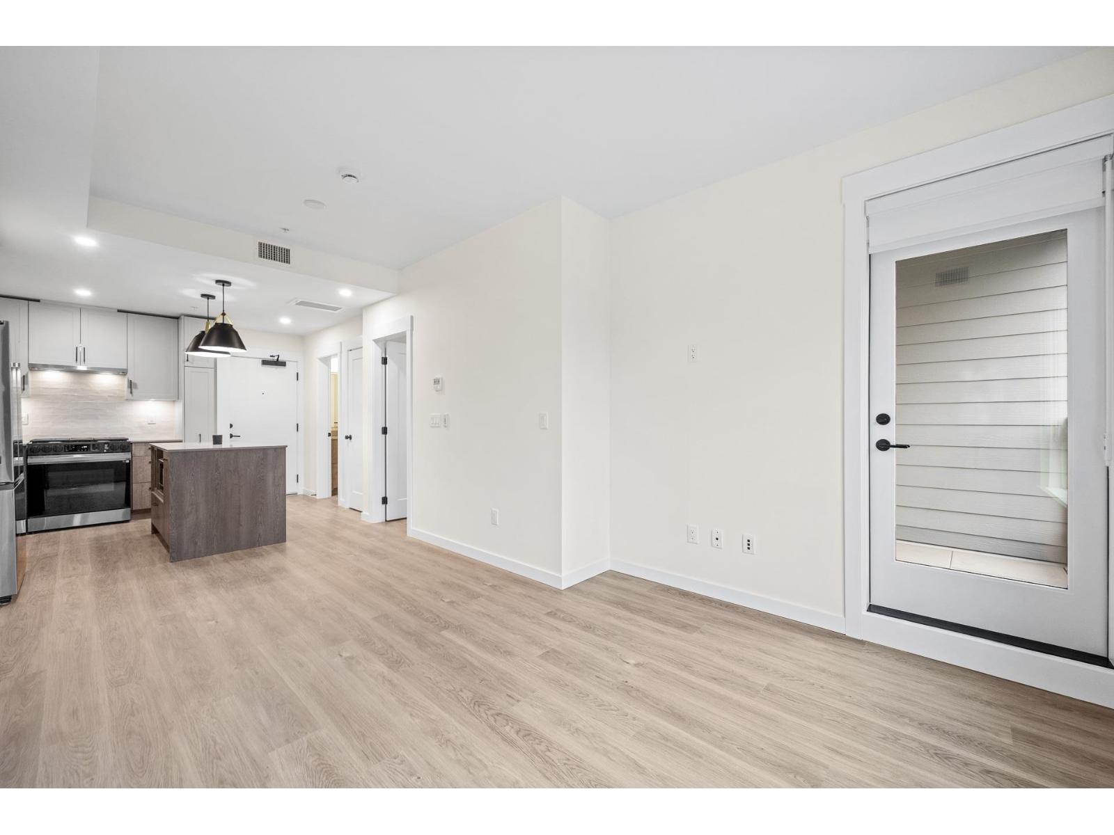 208 27215 Aldergrove Town Centre Drive, Langley, British Columbia  V4W 0E3 - Photo 12 - R3070321