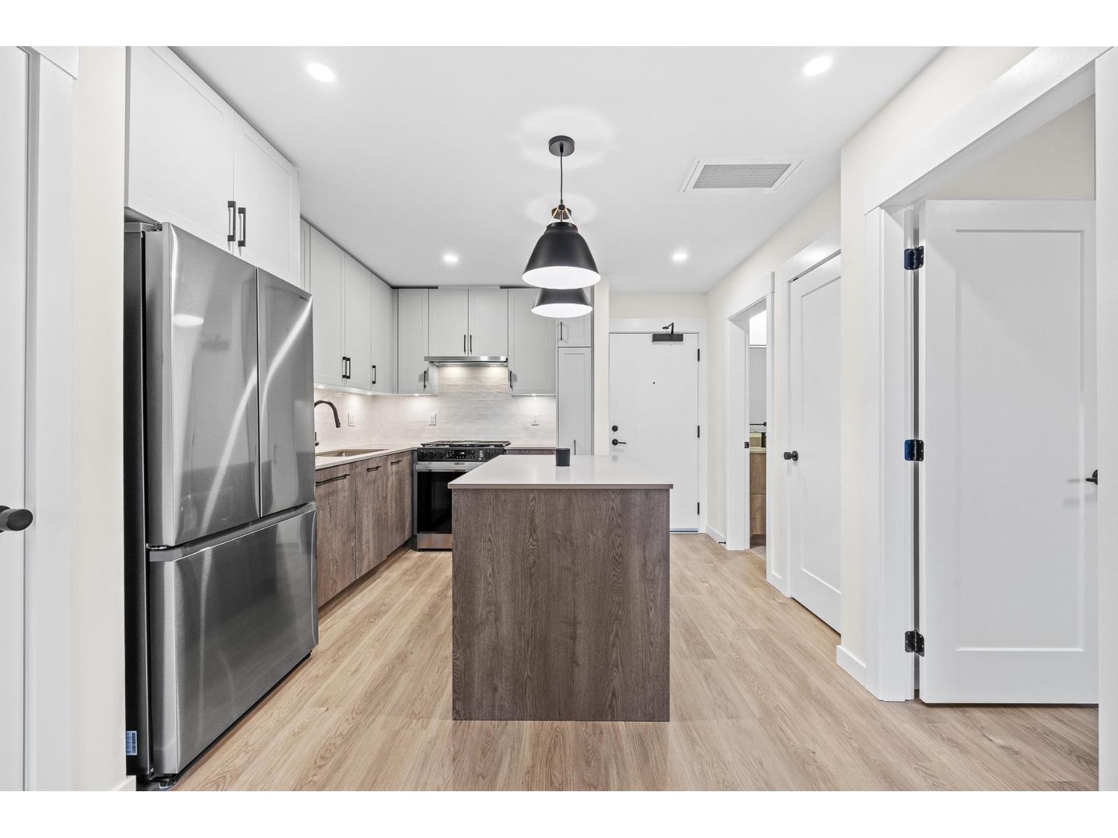 208 27215 Aldergrove Town Centre Drive, Langley, British Columbia  V4W 0E3 - Photo 6 - R3070321