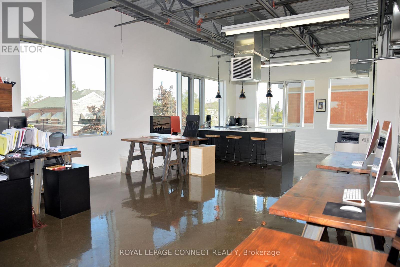 208 - 41 Industrial Street, Toronto, Ontario  M4G 2H5 - Photo 3 - C12579190