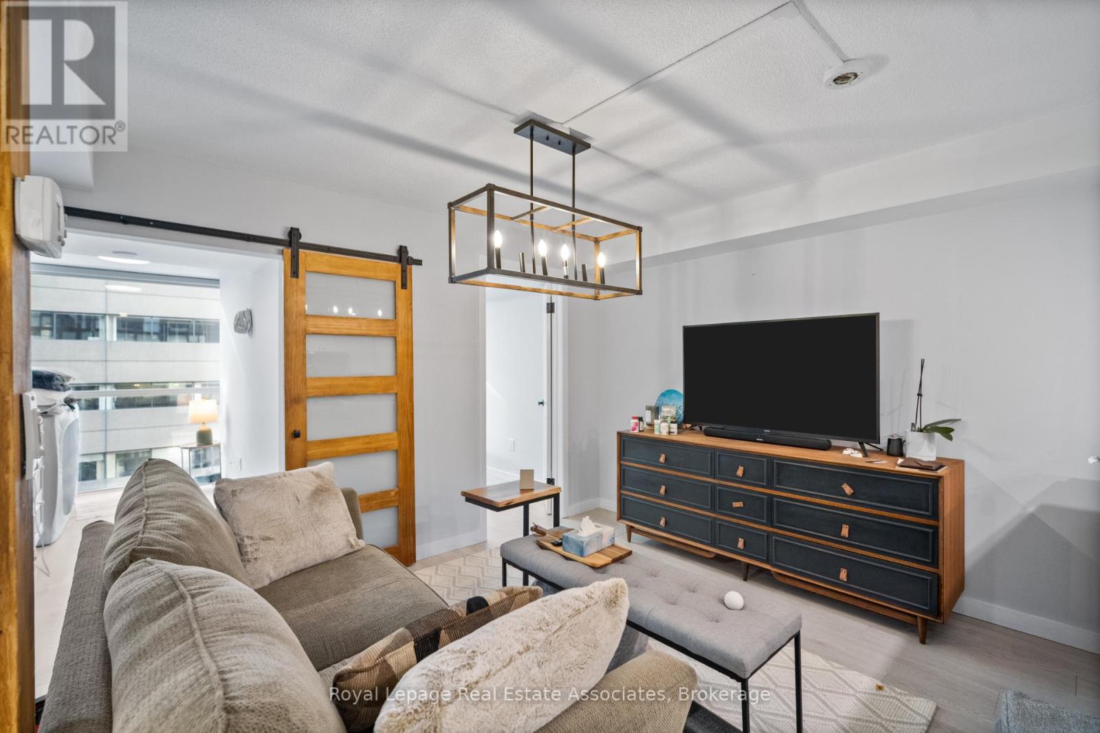 805 - 705 King Street W, Toronto, Ontario  M5V 2W8 - Photo 8 - C12579214