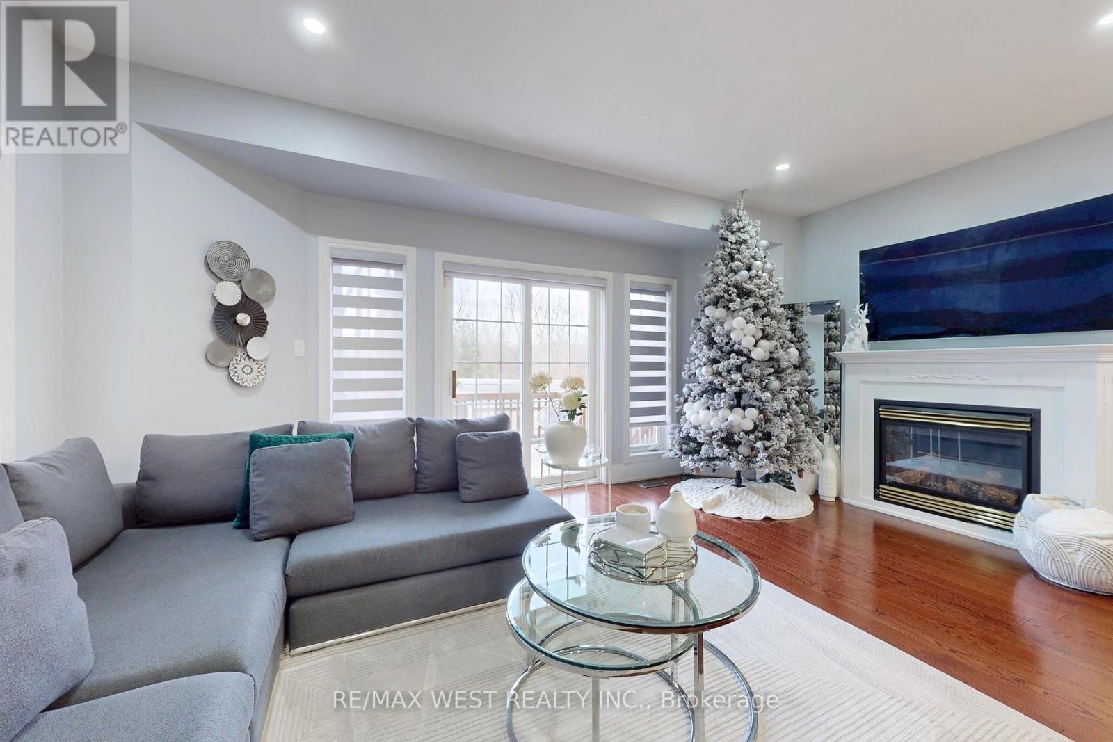 601 Sunbird Trail, Pickering, Ontario  L1X 2X7 - Photo 12 - E12579180