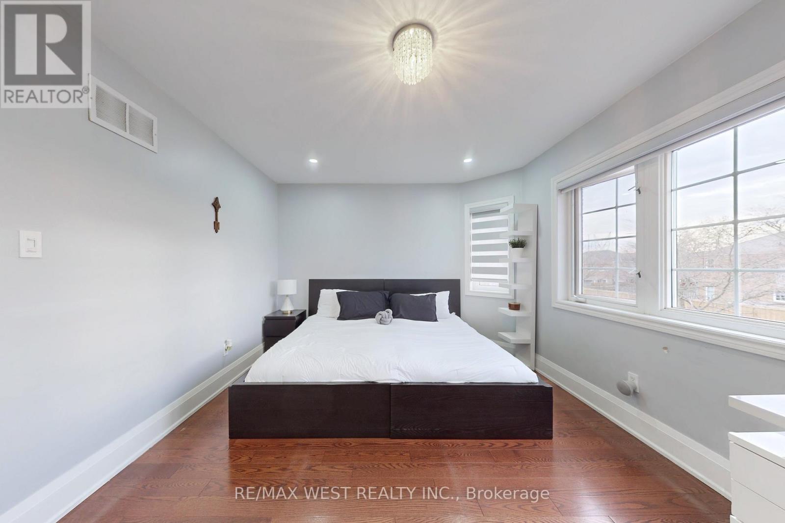 601 Sunbird Trail, Pickering, Ontario  L1X 2X7 - Photo 27 - E12579180