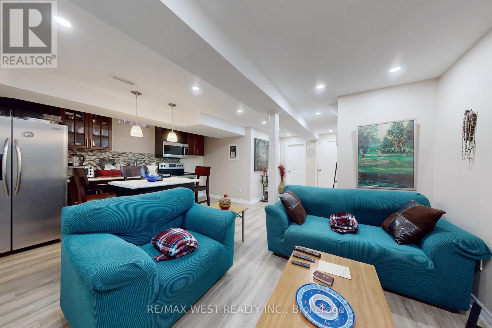 601 Sunbird Trail, Pickering, Ontario  L1X 2X7 - Photo 33 - E12579180