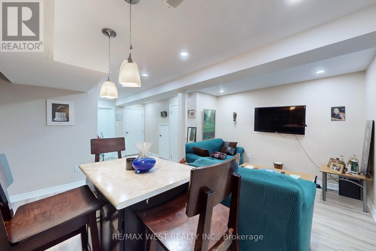 601 Sunbird Trail, Pickering, Ontario  L1X 2X7 - Photo 34 - E12579180