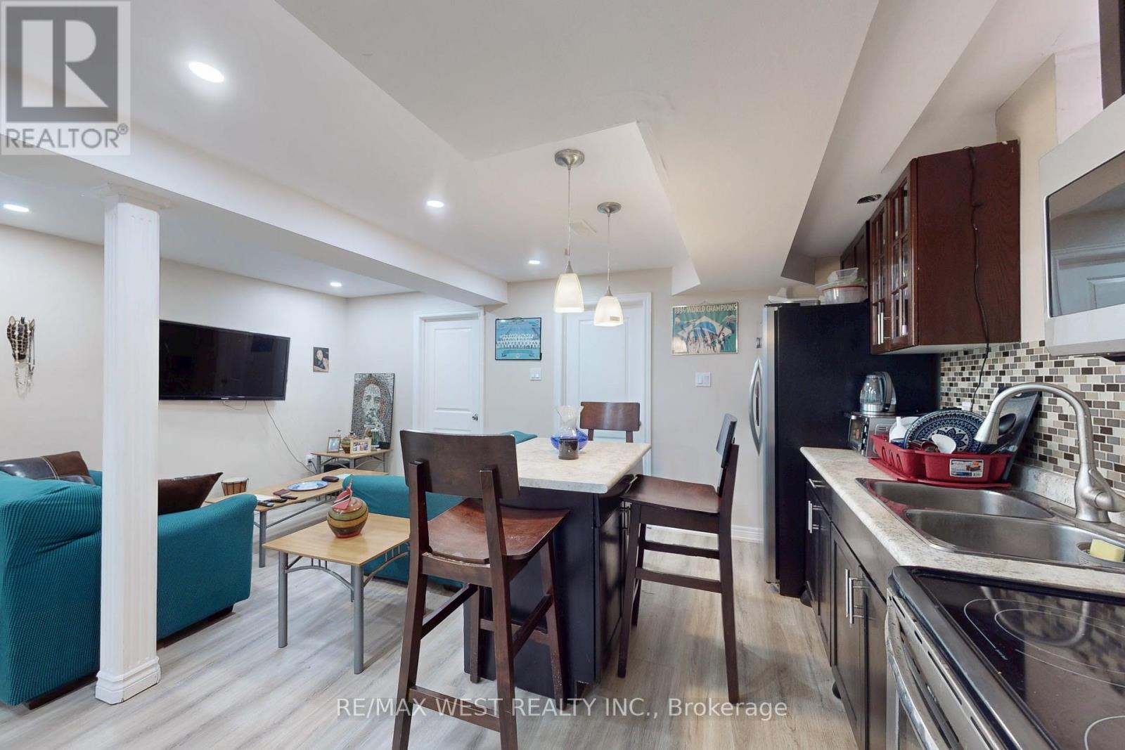 601 Sunbird Trail, Pickering, Ontario  L1X 2X7 - Photo 36 - E12579180