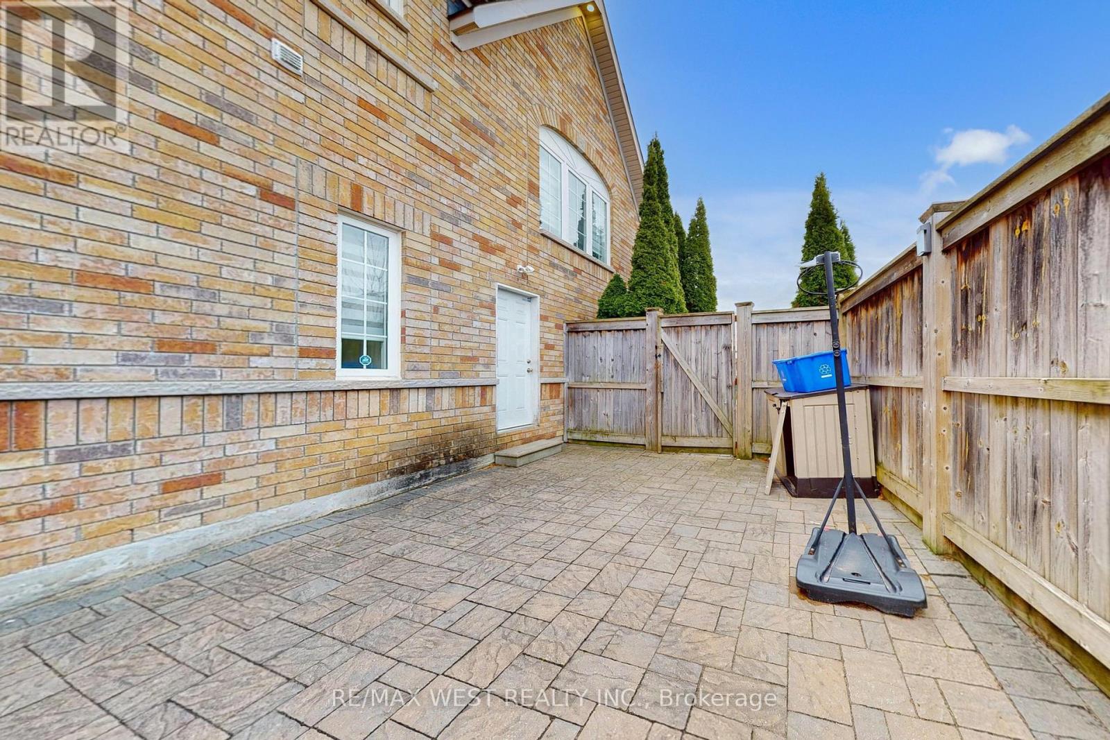 601 Sunbird Trail, Pickering, Ontario  L1X 2X7 - Photo 48 - E12579180