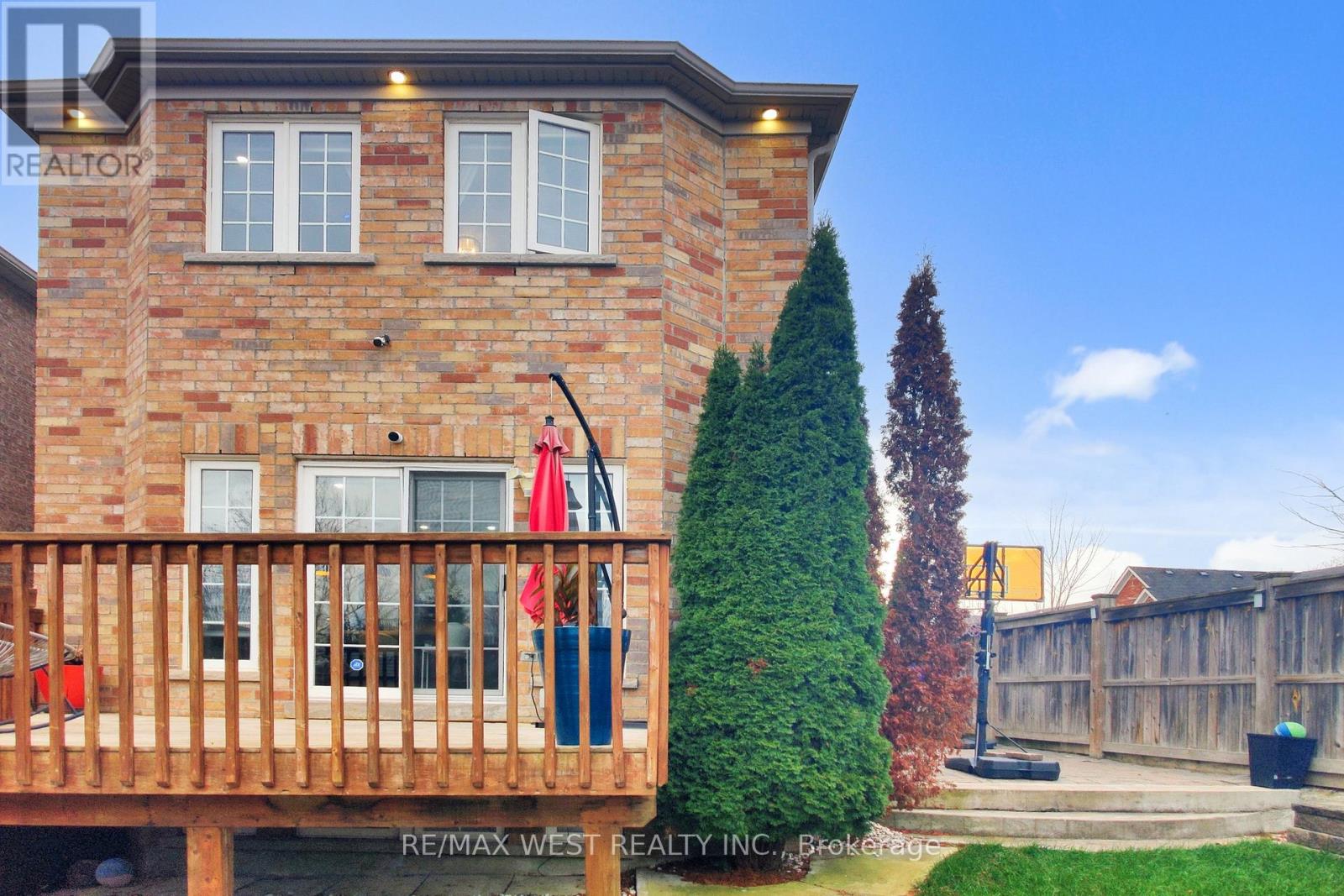 601 Sunbird Trail, Pickering, Ontario  L1X 2X7 - Photo 50 - E12579180