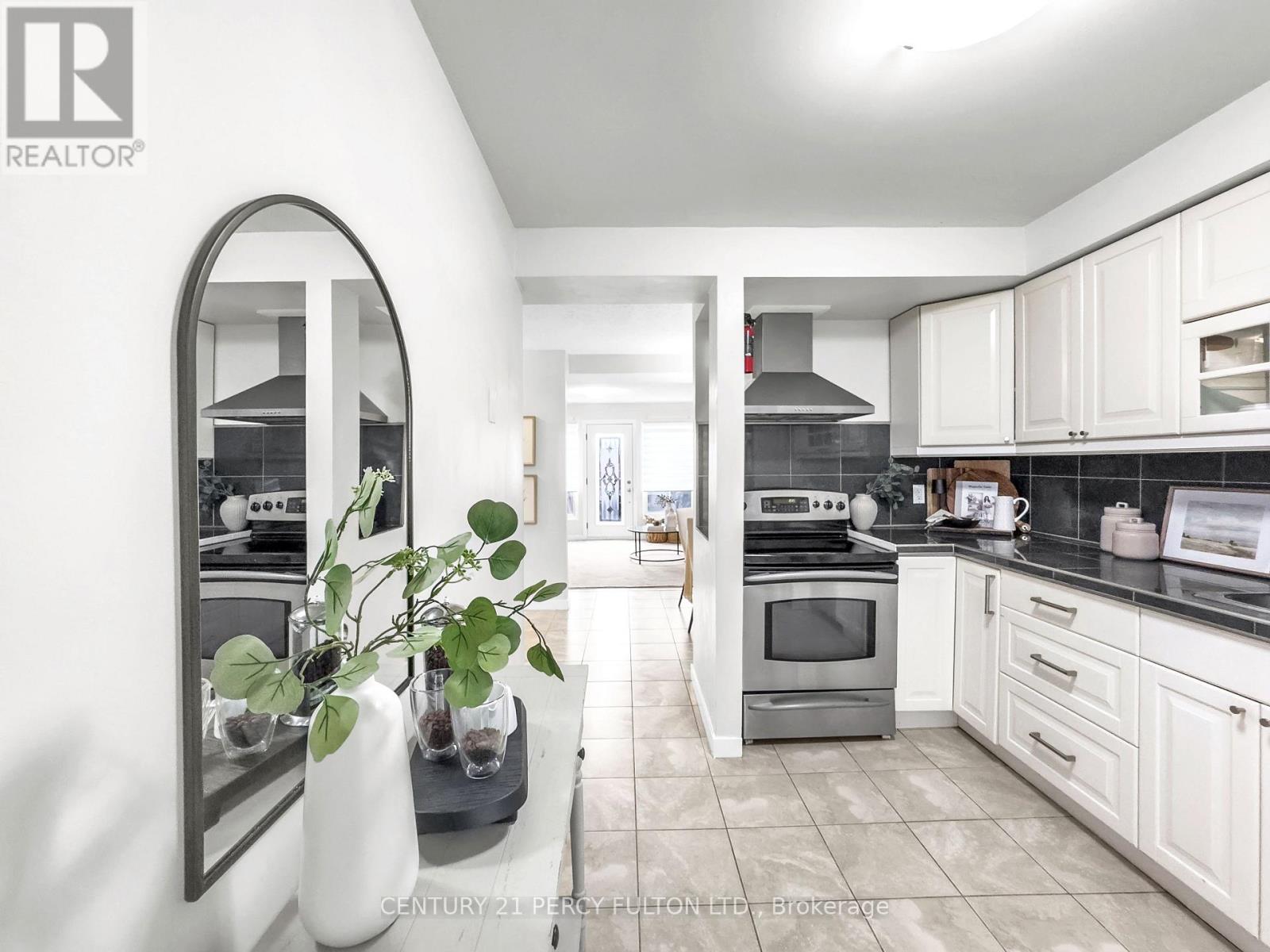 351 Pompano Court, Oshawa, Ontario  L1K 1M9 - Photo 15 - E12579200