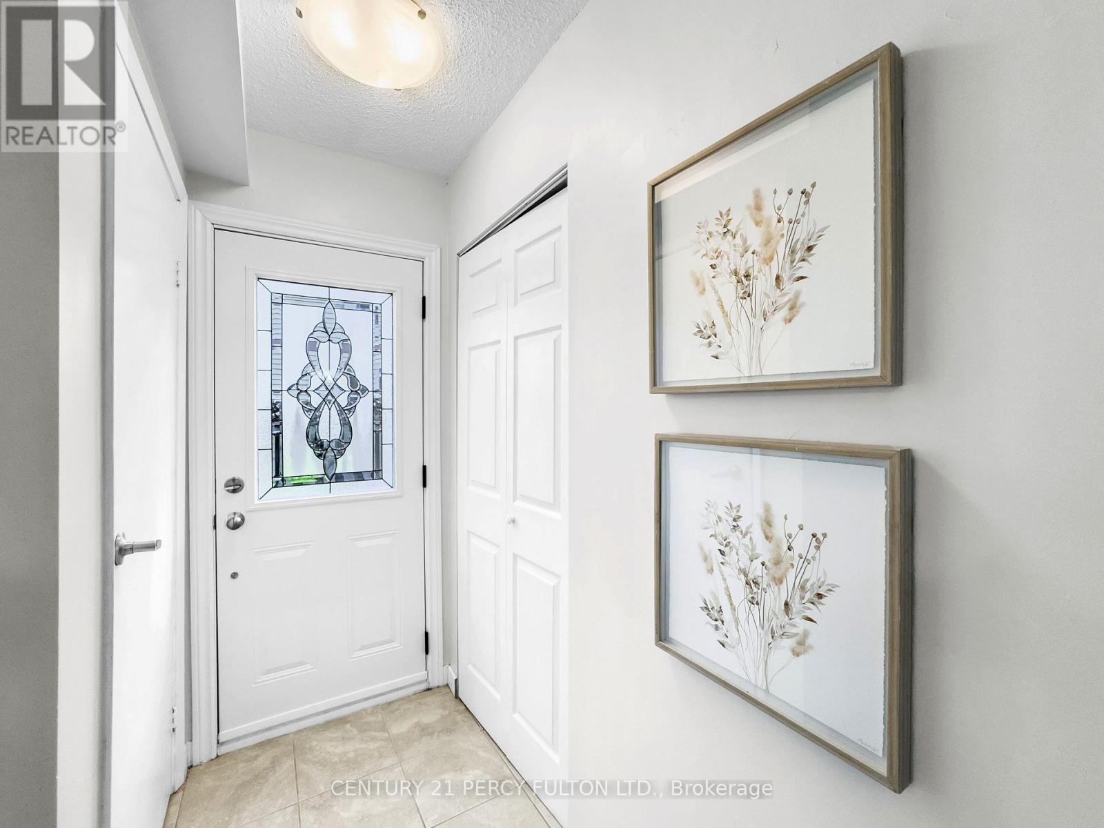 351 Pompano Court, Oshawa, Ontario  L1K 1M9 - Photo 6 - E12579200