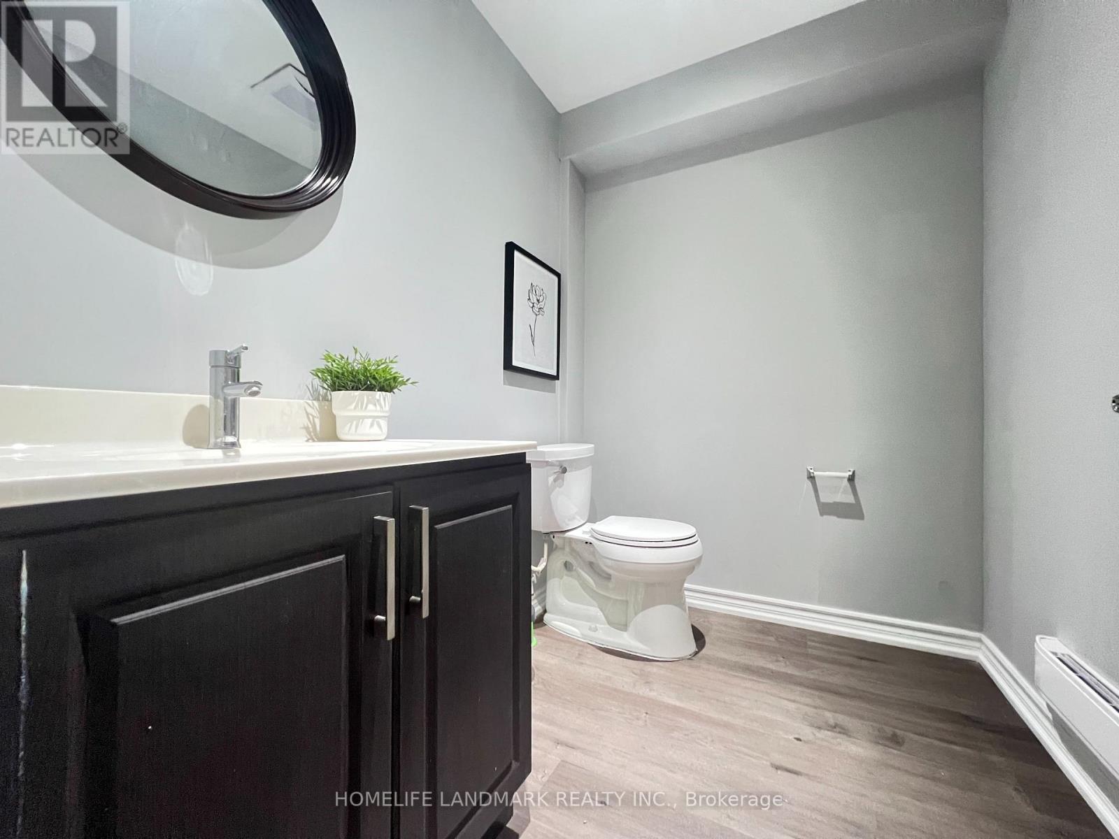 10 - 52 West Beaver Creek Road, Richmond Hill, Ontario  L4B 1L9 - Photo 10 - N12579164