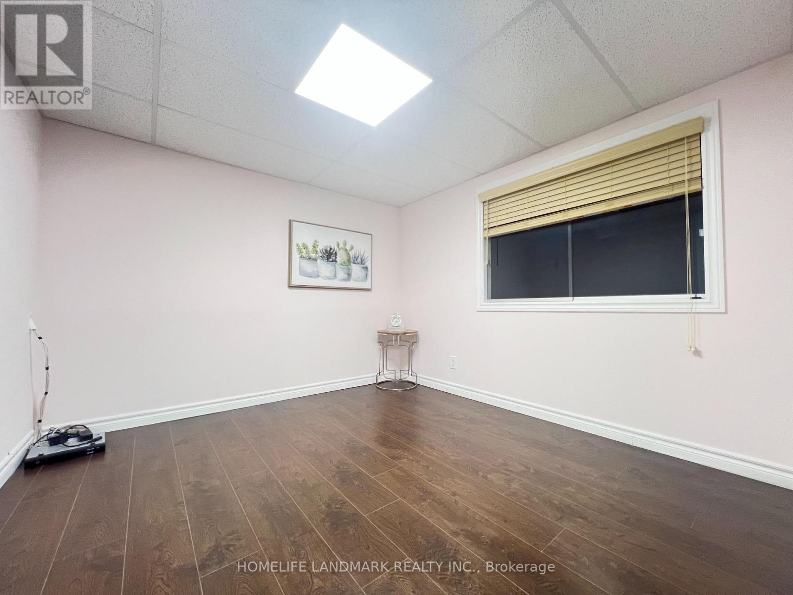 10 - 52 West Beaver Creek Road, Richmond Hill, Ontario  L4B 1L9 - Photo 18 - N12579164