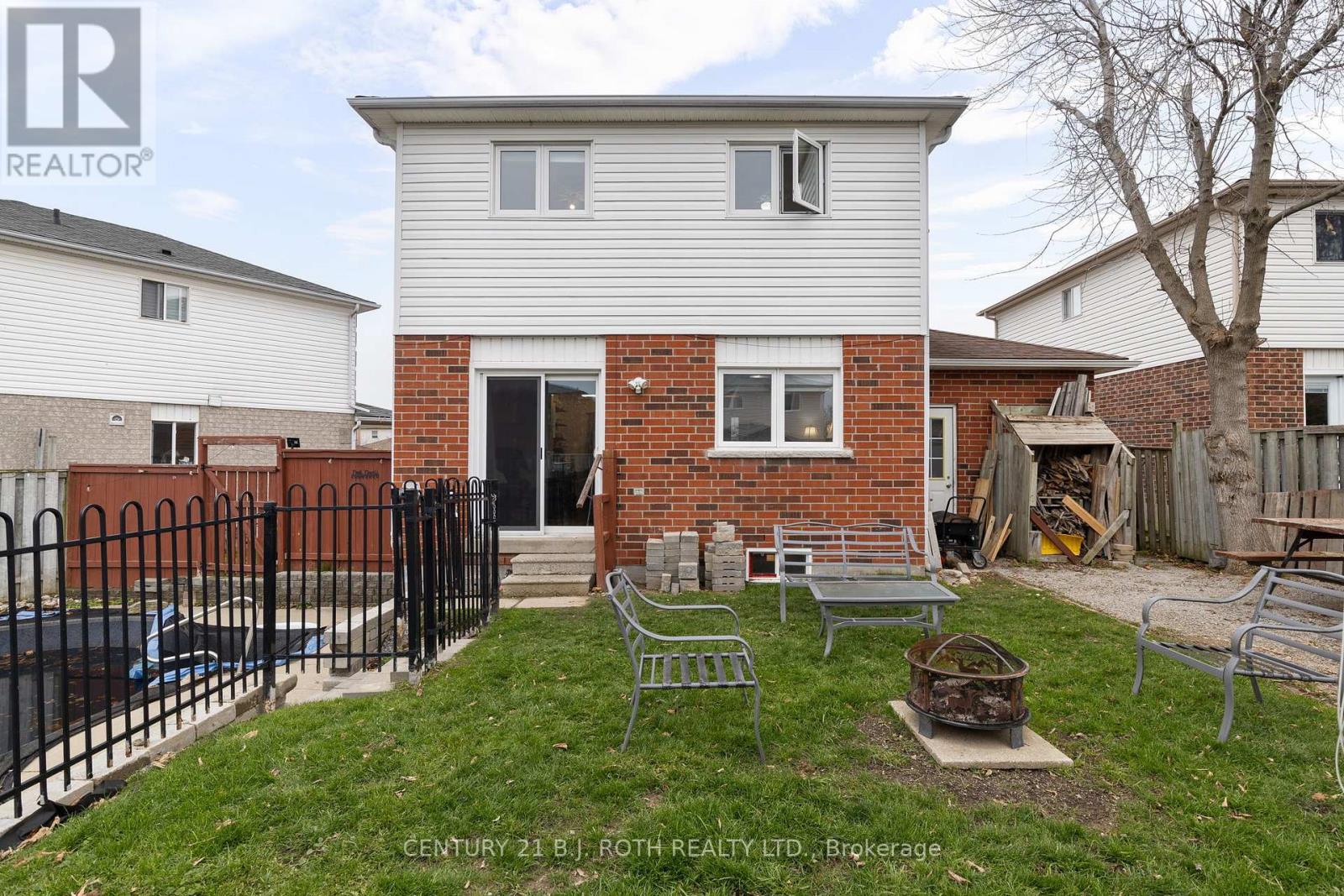 27 Golds Crescent, Barrie (Holly), Ontario  L4N 8R5 - Photo 29 - S12579218