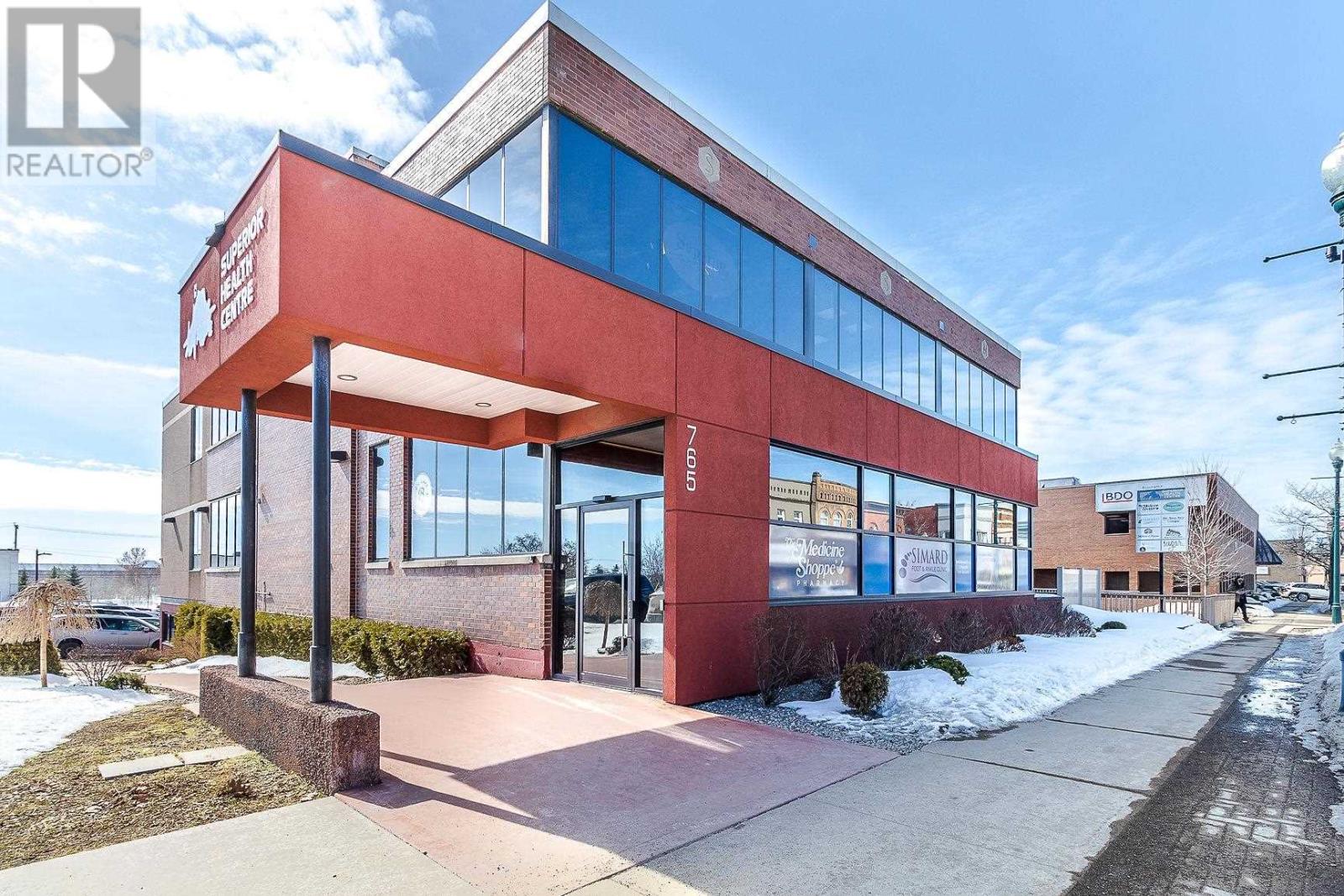 765 Queen St, Sault Ste. Marie, Ontario  P6A 2A8 - Photo 4 - SM252362