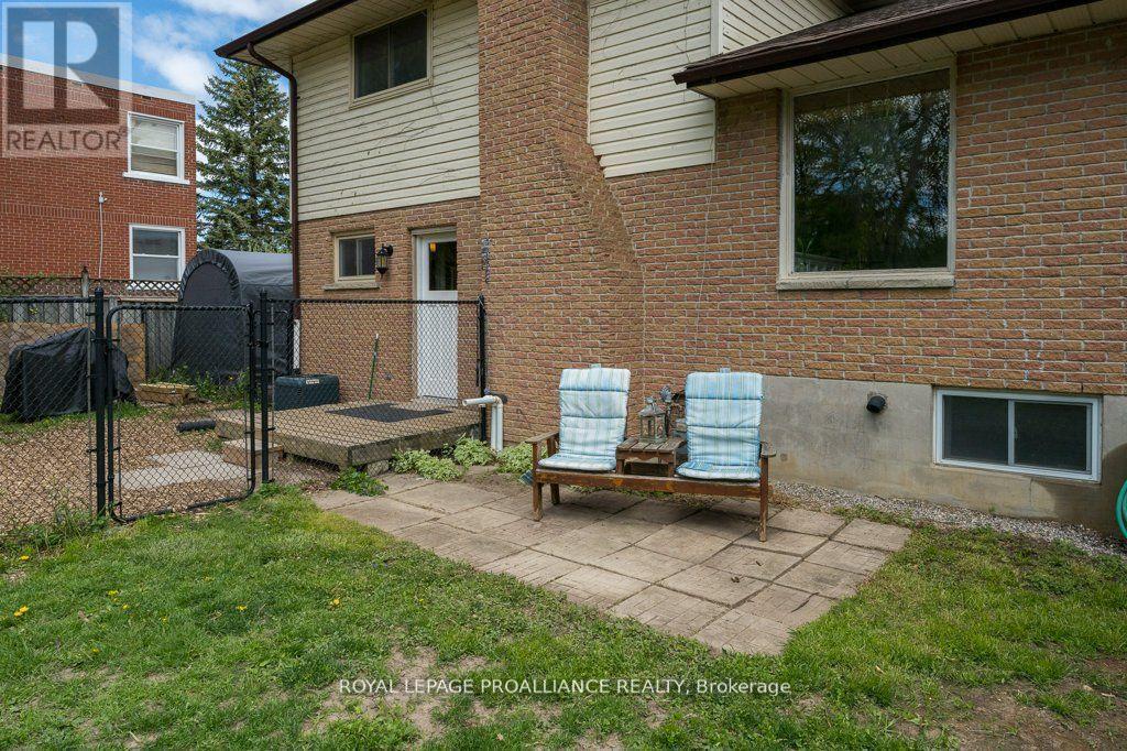 44 Sidney Street, Belleville, Ontario  K8P 3Y8 - Photo 36 - X12579308