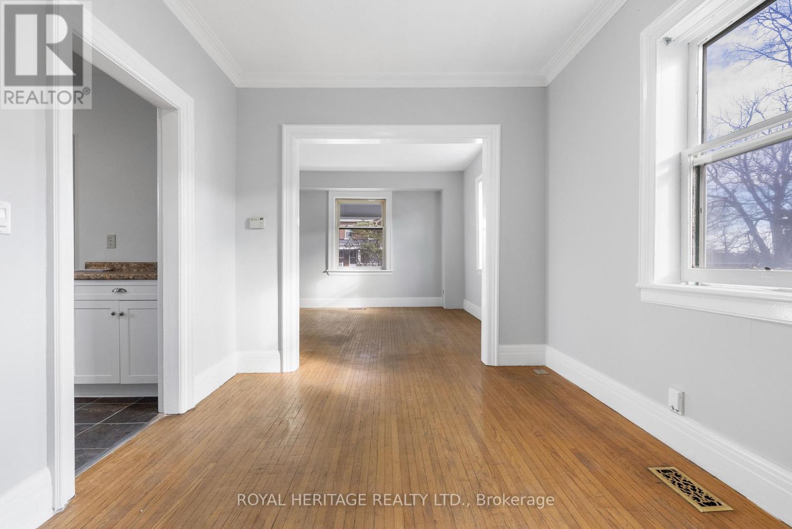 5 Adelaide Street S, Kawartha Lakes, Ontario  K9V 3J3 - Photo 10 - X12579434