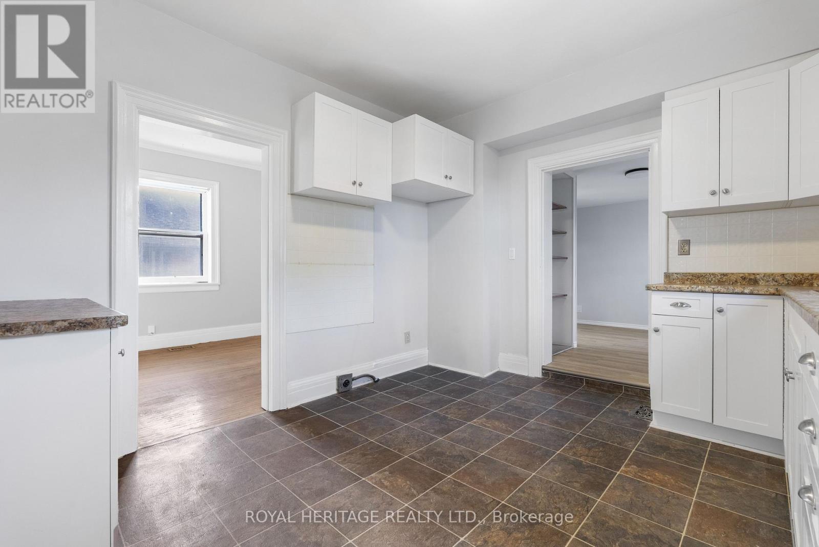 5 Adelaide Street S, Kawartha Lakes, Ontario  K9V 3J3 - Photo 12 - X12579434