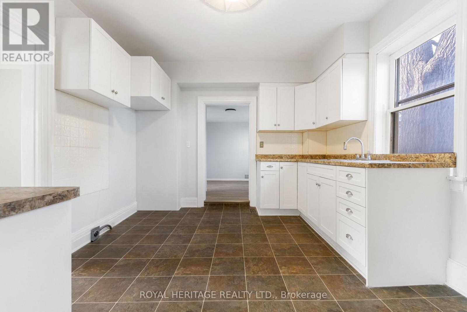 5 Adelaide Street S, Kawartha Lakes, Ontario  K9V 3J3 - Photo 14 - X12579434