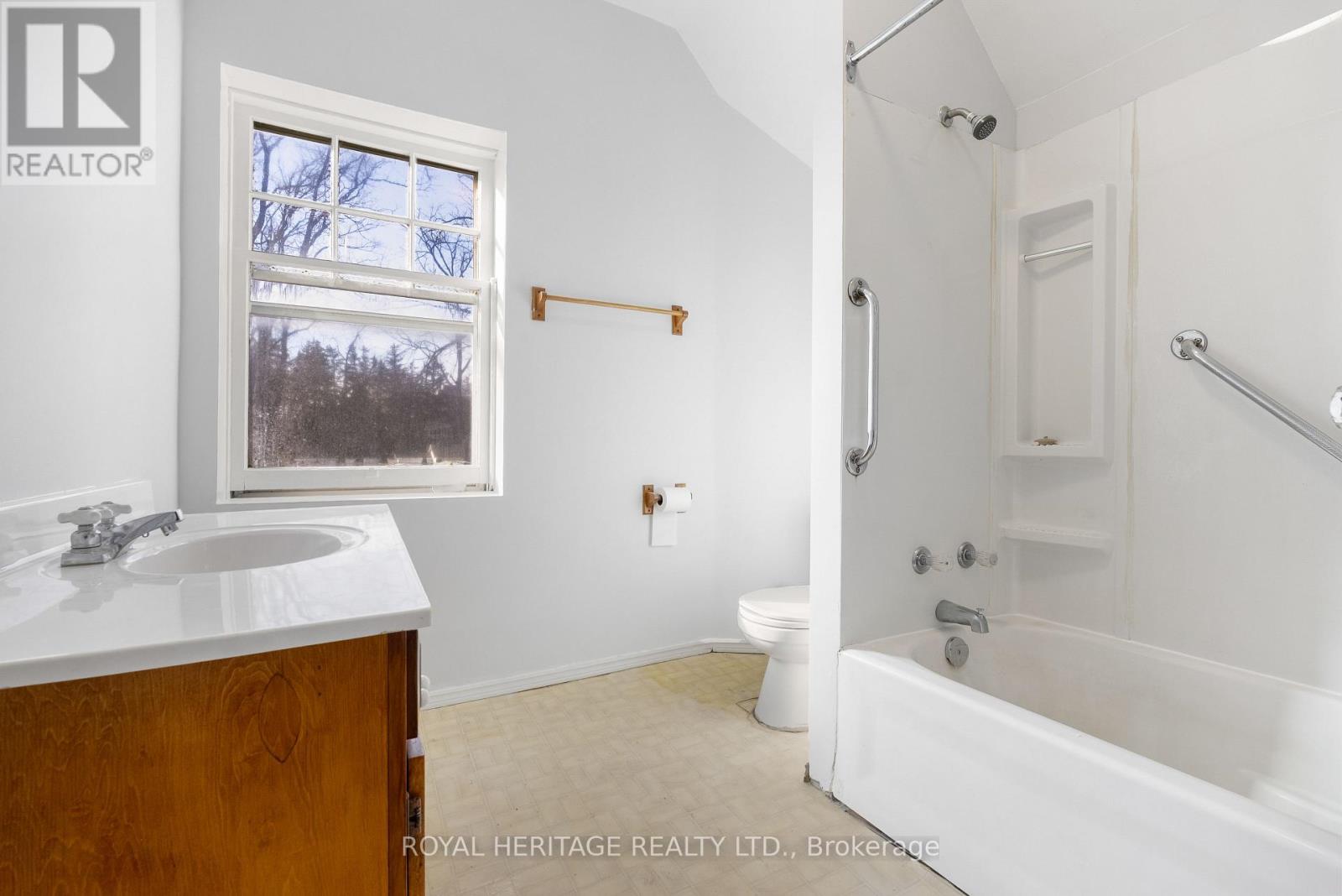 5 Adelaide Street S, Kawartha Lakes, Ontario  K9V 3J3 - Photo 19 - X12579434