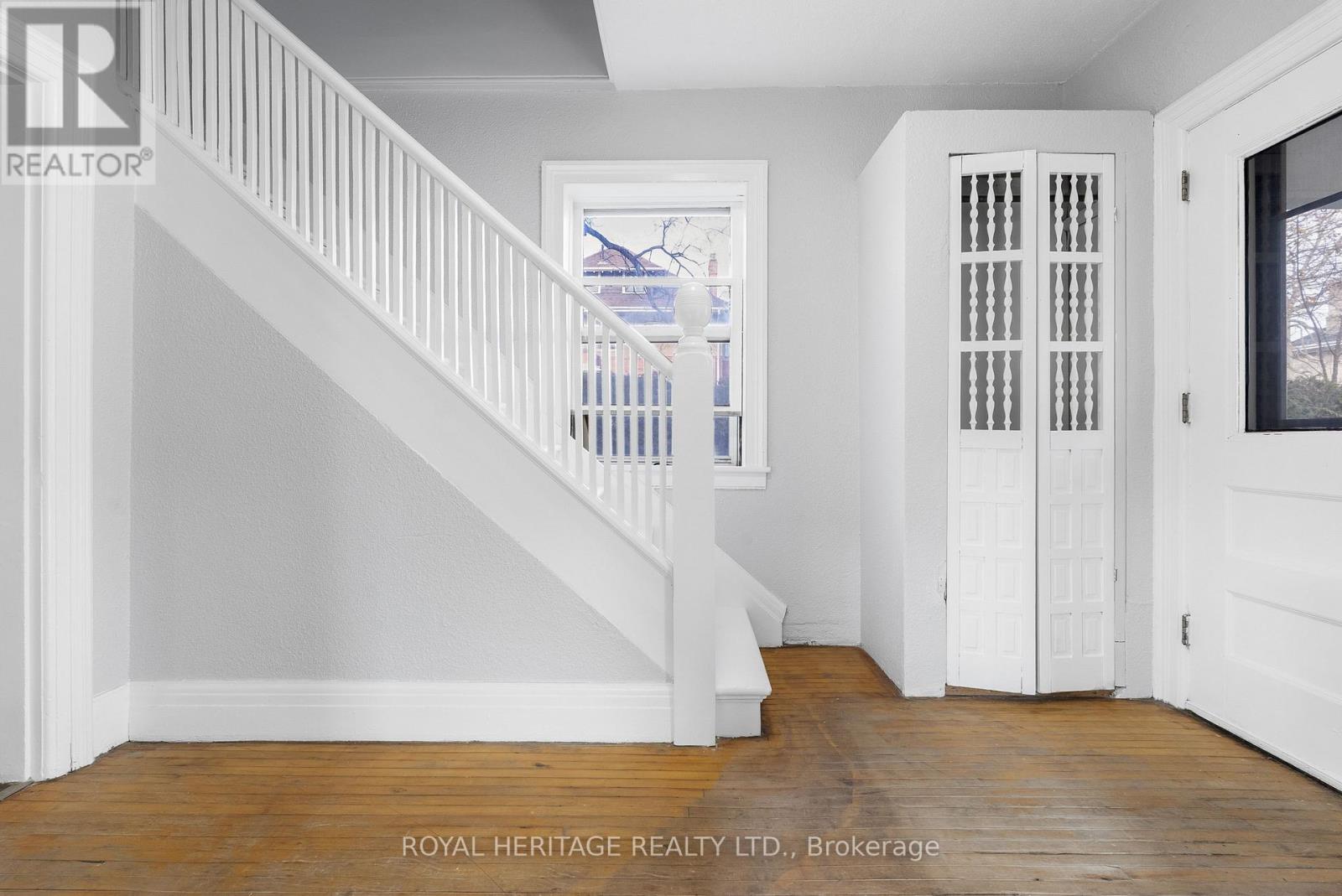 5 Adelaide Street S, Kawartha Lakes, Ontario  K9V 3J3 - Photo 6 - X12579434