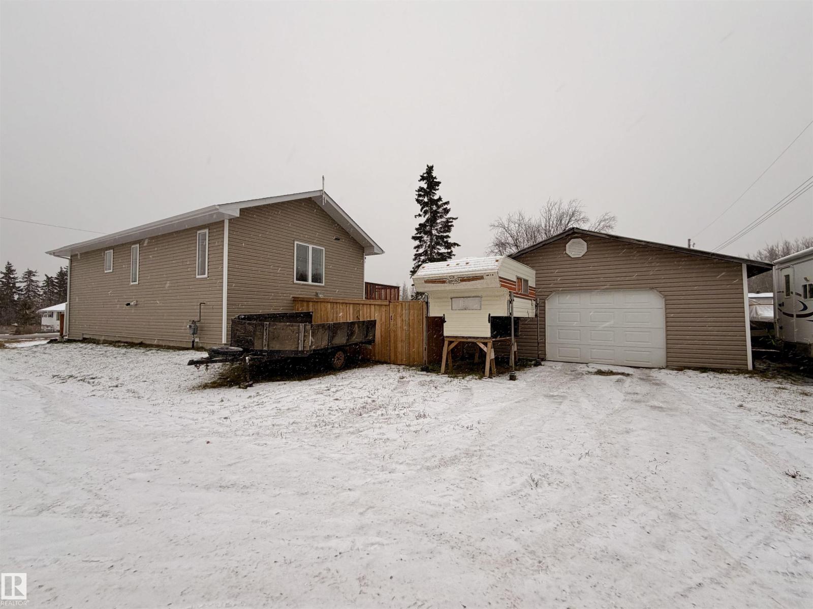 4934 50 St, Buck Creek, Alberta  T0C 0S0 - Photo 2 - E4466386