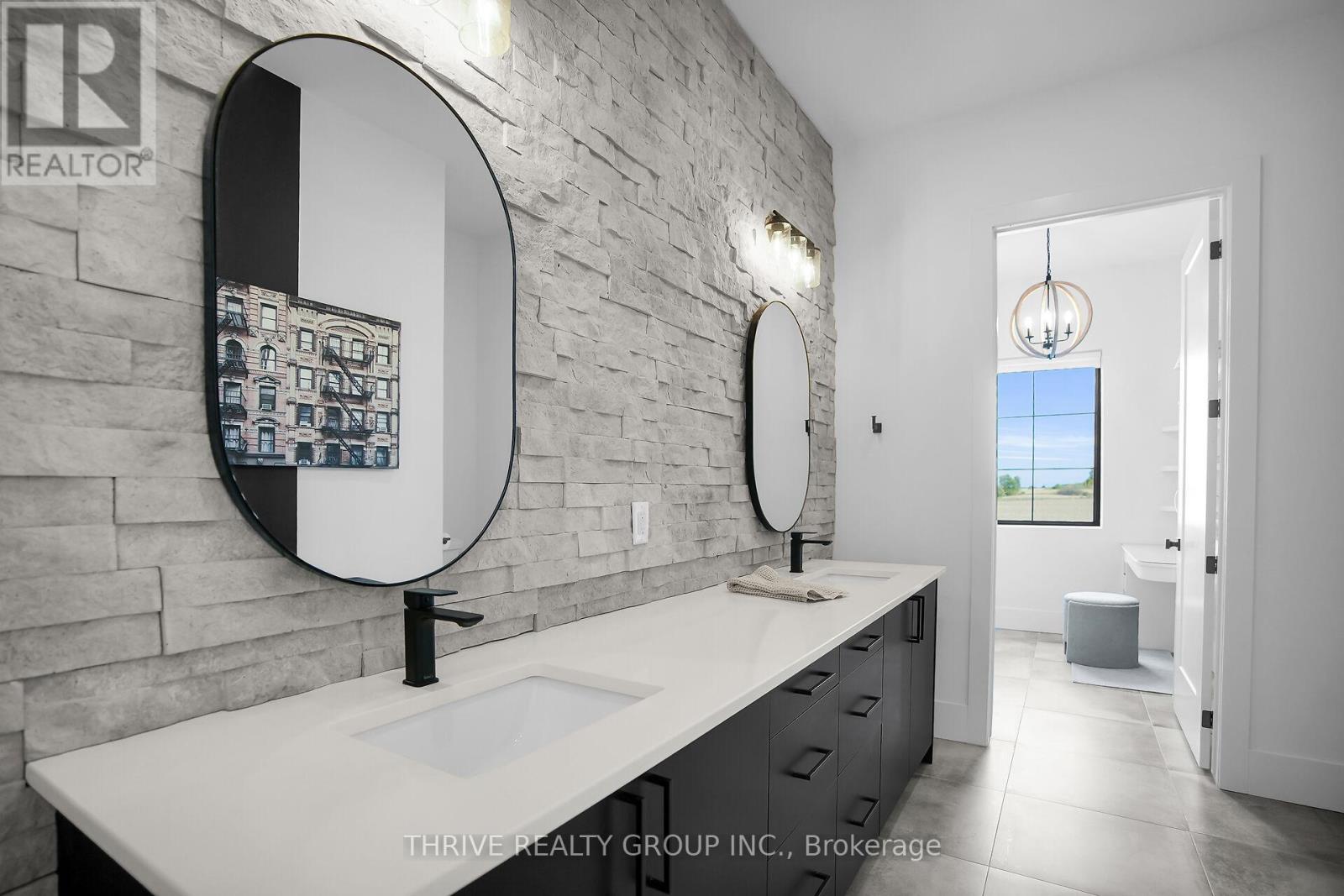 25451 Wood Road, Adelaide Metcalfe, Ontario  N7G 3H6 - Photo 19 - X12579320