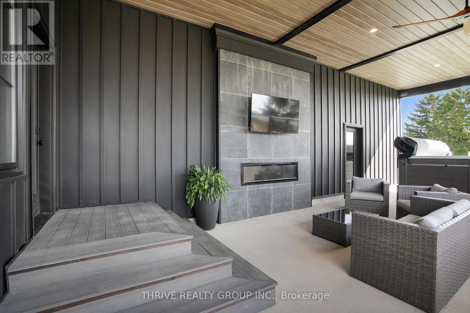 25451 Wood Road, Adelaide Metcalfe, Ontario  N7G 3H6 - Photo 37 - X12579320