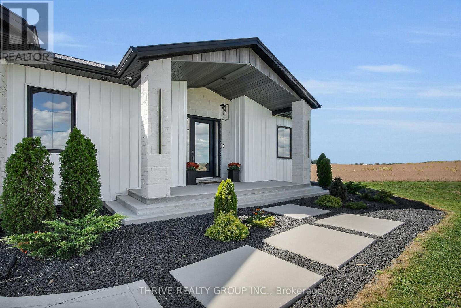 25451 Wood Road, Adelaide Metcalfe, Ontario  N7G 3H6 - Photo 6 - X12579320