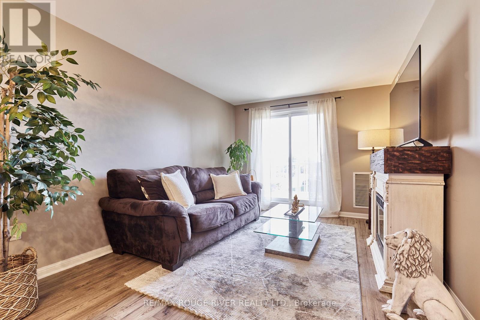 2 - 72 Petra Way, Whitby, Ontario  L1R 0A3 - Photo 10 - E12415196