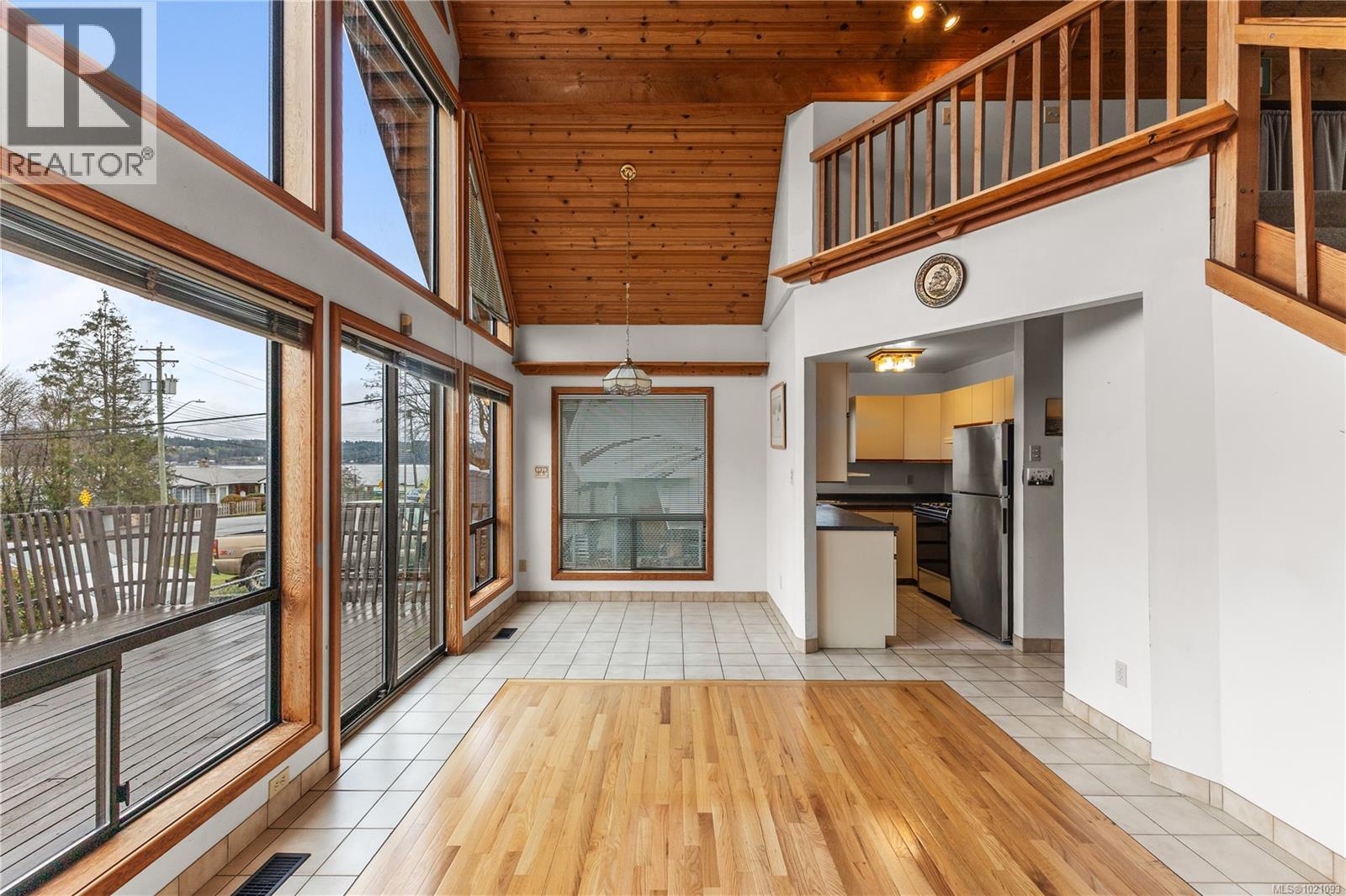 137 9th Ave, Campbell River, British Columbia V9W 4B3 - Photo 5 - 1021093