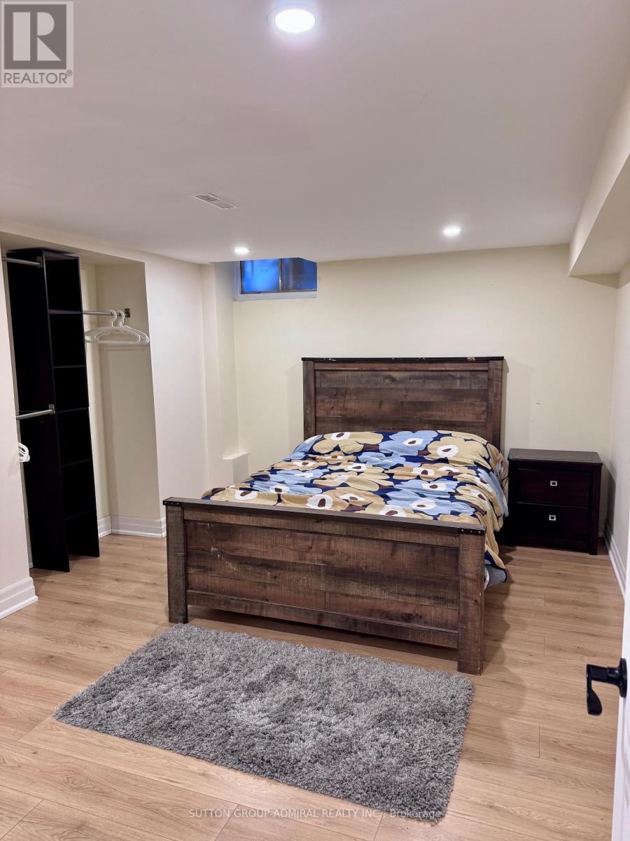 98 Golf Links Drive, Aurora, Ontario  L4G 3V3 - Photo 33 - N12549514