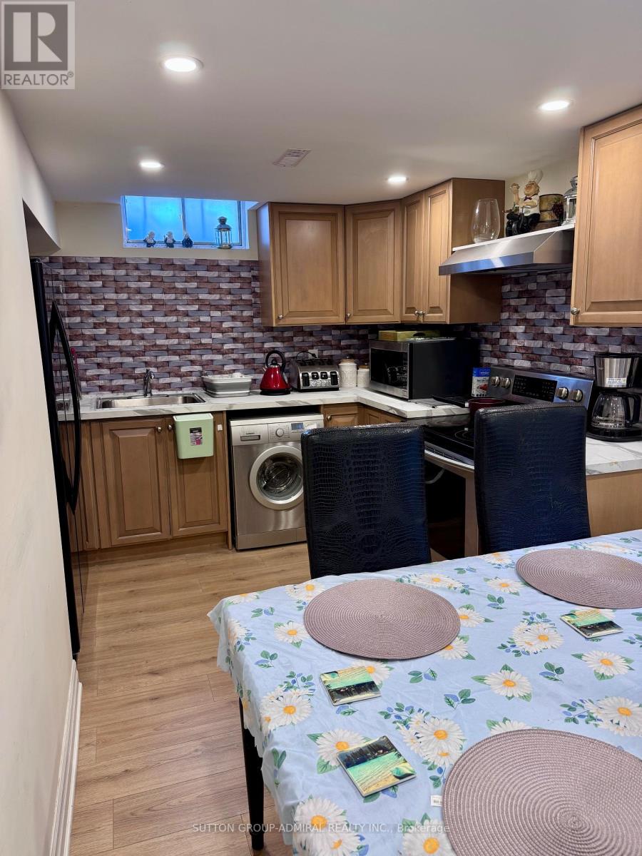 98 Golf Links Drive, Aurora, Ontario  L4G 3V3 - Photo 27 - N12549514