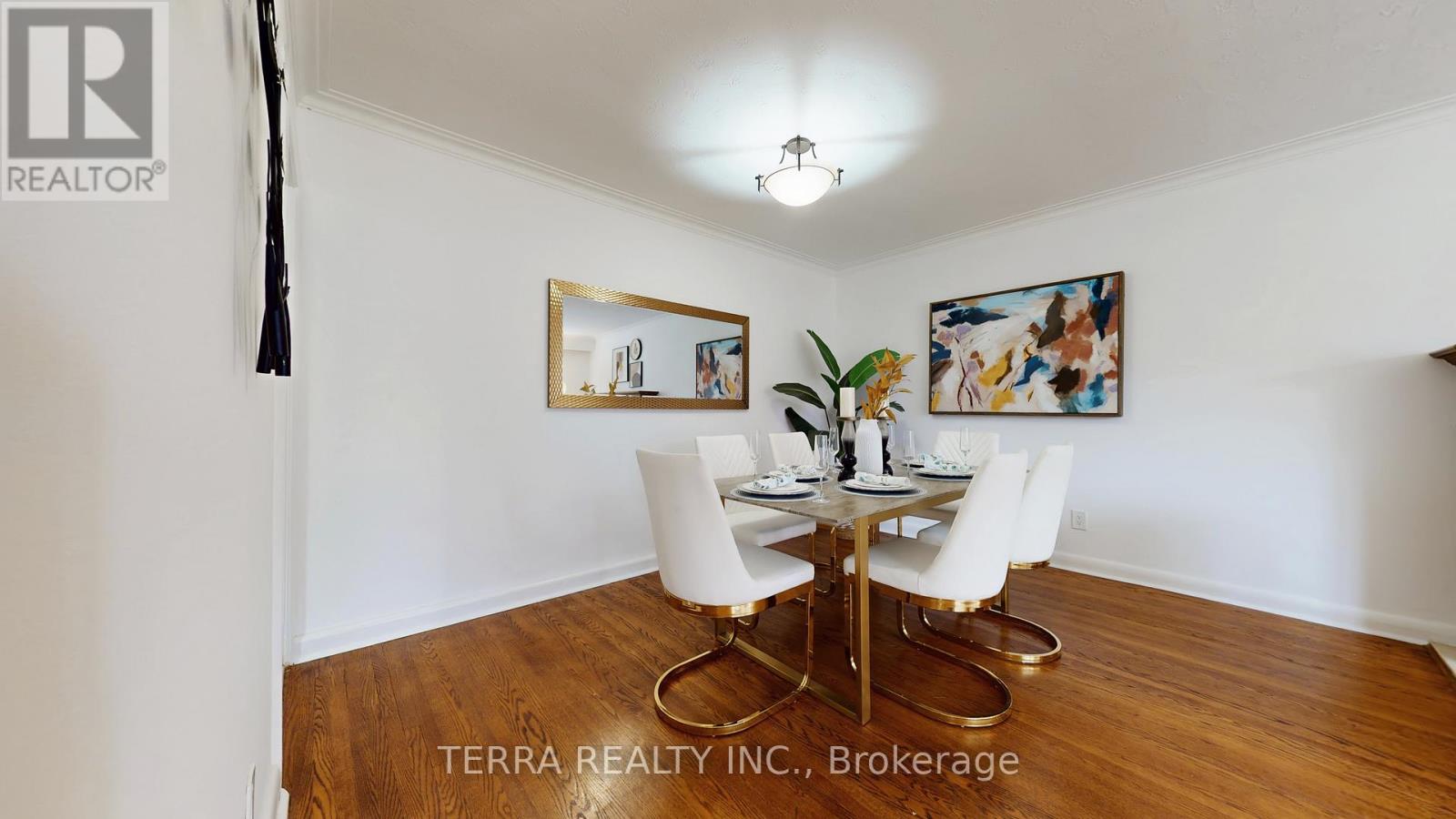 18 Hill Garden Road, Toronto, Ontario  M9P 1X9 - Photo 13 - W12579172