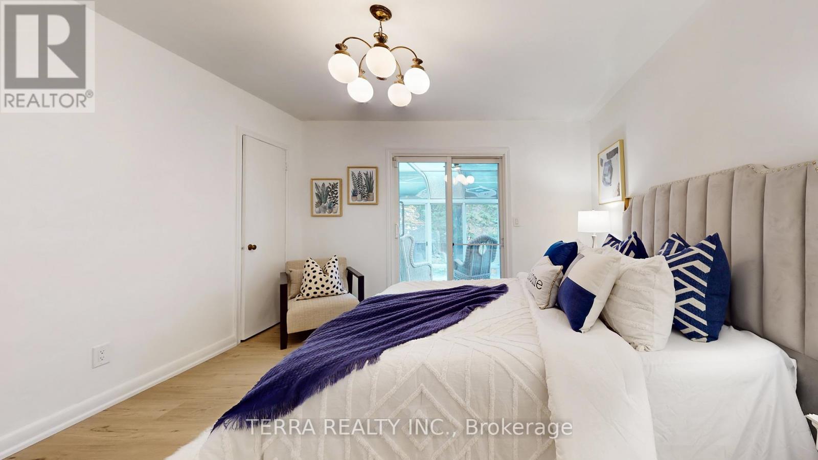 18 Hill Garden Road, Toronto, Ontario  M9P 1X9 - Photo 20 - W12579172