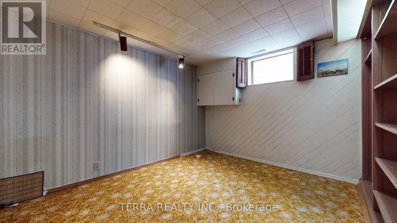 18 Hill Garden Road, Toronto, Ontario  M9P 1X9 - Photo 36 - W12579172